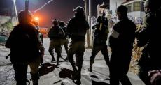 الاحتلال يعتقل فلسطينيا - أرشيفية