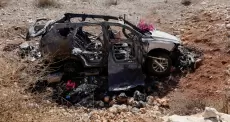 قصف مركبة مدنية في جنوب لبنان.webp