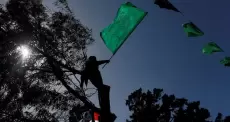 رفع راية حماس