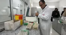 أزمة الفحوص المخبرية وبنوك الدم بغزة