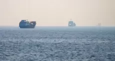 سفن حربية.jpg