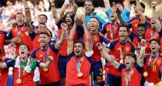 إسبانيا تتوج بكأس العالم 2026