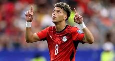 الأهلي المصري يجدد عقد إمام عاشور