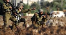 قوات الاحتلال تطلق النار على الفلسطينيين
