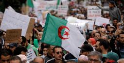 2019-03-08T200537Z_1919550816_RC14CC46BA60_RTRMADP_3_ALGERIA-PROTESTS-1.jpg