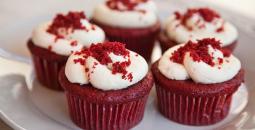 Red-velvet-cup-cake.jpg