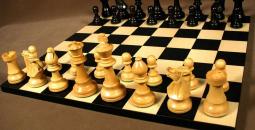 ما-هي-لعبة-الشطرنج-1240x698.jpg