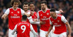 arsenal-celebrating-alexandre-lacazette_1wd7bt4pfiq47103sdfnbltb5k.jpg