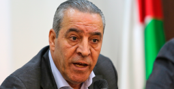 حسين الشيخ عضو اللجنة التنفيذية لمنظمة التحرير الفلسطينية