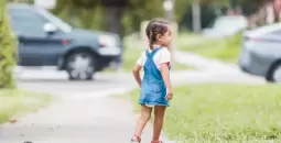 ام وطفل