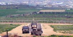 مركبات عسكرية إسرائيلية على الحدود الشرقية لقطاع غزة.jpg