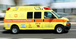 مركبة إسعاف تابعة لنجمة داود الحمراء.png