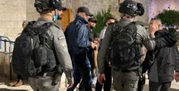 خلال مضايقات عناصر شرطة الاحتلال في القدس للفلسطينيين