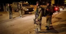 قوات الاحتلال خلال حاجز مفاجئ في الضفة الغربية.webp