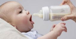 الحليب الصناعي للطفل