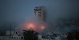 تدمير برج فلسطين في غزة.jpg