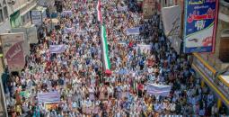 حشود تتضامن مع غزة في تعز اليمنية.jpg