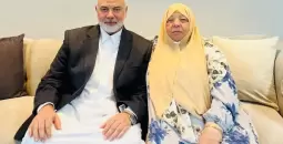 إسماعيل هنية وشقيقته الشهيدة.webp
