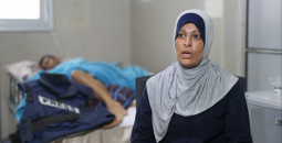 والدة الصحفي فادي الوحيدي.png