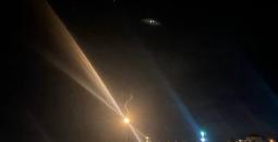 إطلاق قنابل مضيئة في أجواء قرية المغيّر.jpg