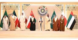 القمة الخليجية تطالب بوقف فوري ودائم لإطلاق النار بغزة