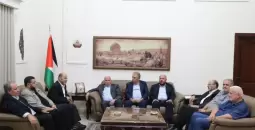 صورة أرشيفية لإحدى اجتماعات المناقشات حول لجنة إسناد غزة