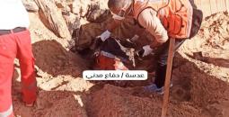 انتشال جثمان أحد طواقم الدفاع المدني الذين قضوا في مجزرة تالمسعفين في تل السلطان
