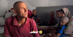 “محمد أبوعمشة” يقاسي مع أسرته ويلات النزوح في ظل شح المساعدات