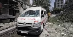 استهداف مركبة إسعاف فلسطينية.webp
