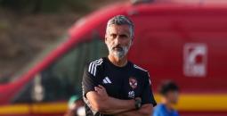 الأهلي يعلن رسمياً إقالة مدربه