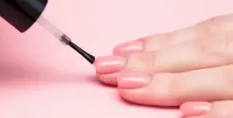 طلاء الأظافر