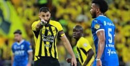 قمة دوري روشن: الهلال والاتحاد في مواجهة نارية