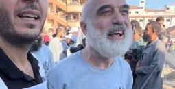 لحظة الإفراج عن الصحفي عماد الافرنجي