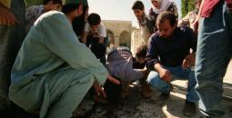 خلال مجزرة الأقصى الأولى عام 1990.jpg