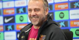 برشلونة يكثف جهوده لضمان حضور هانز فليك في الكلاسيكو