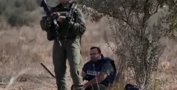 اعتقال الصحفي هشام أبو شقرة