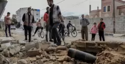شرطة غزة تزيل أجساما مشبوهة