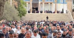 صلاة الجمعة بالأقصى.jpg