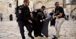 جنود يعتدون على رجل دين مسيحي في القدس