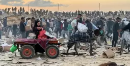 الهجوم على طالبي المساعدات بقطاع غزة.webp