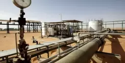 خط لنقل النفط.webp