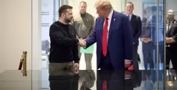 دونالد ترامب خلال لقاء سابق مع الرئيس الأوكراني.webp