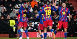 برشلونة يعلن التعاقد مع نجم إنجليزي