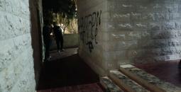 حماس: إحراق مسجد دوما استمرار للحرب الدينية
