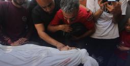 تشييع ثلاثة شهداء بينهم طفل استشهدوا في غارة إسرائيلية استهدفت مدنيين بمخيم جباليا شمال غزة2.jpg