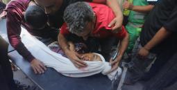 تشييع ثلاثة شهداء بينهم طفل استشهدوا في غارة إسرائيلية استهدفت مدنيين بمخيم جباليا شمال غزة