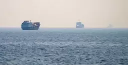 سفن حربية.jpg