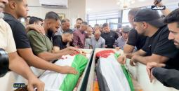 أهالي دير جرير يشيعون الشهيدين أحمد أبو مخو وعودة فراحنة