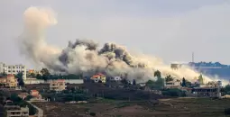 قصف سابق على قرية طير حرفا جنوب لبنان.webp