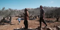 المستوطنون بالضفة